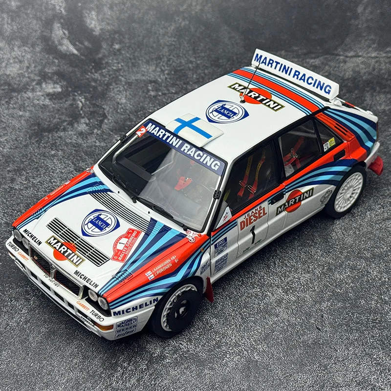 KYOSHO Diecast 1:18 Lancia Delta HF Martini painted car model