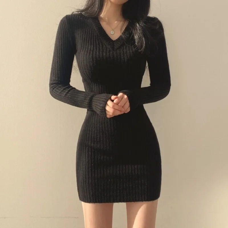 Women Knitted V Neck Long Sleeved Mini Dress