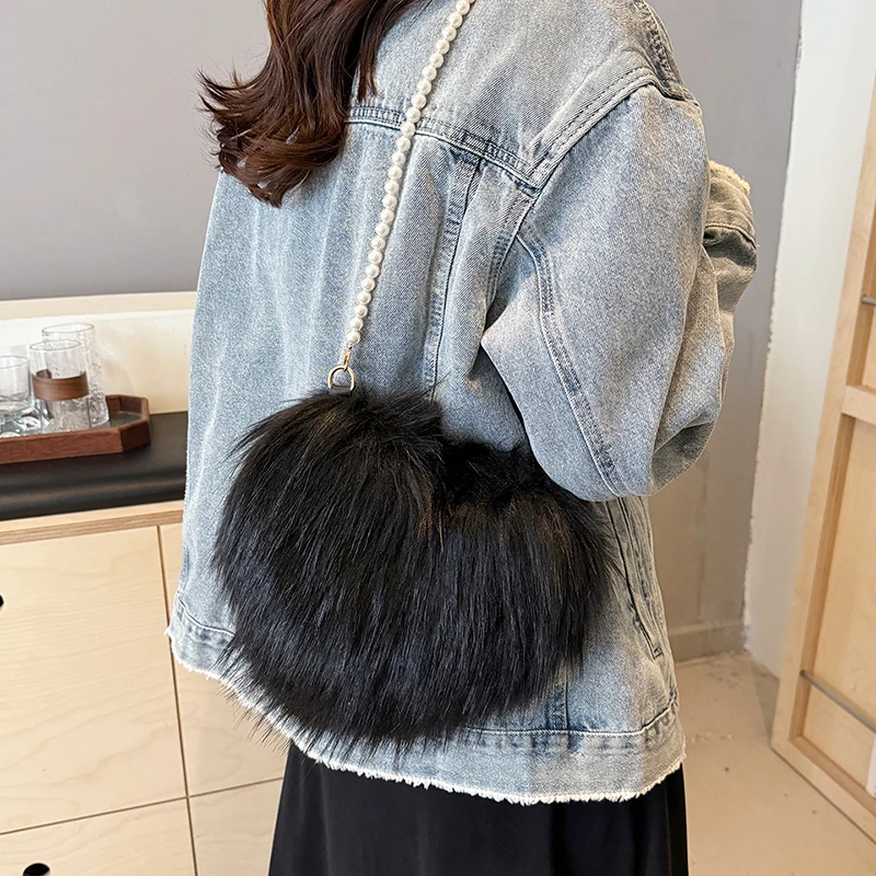 10-farbige weiche Plüschtasche für Damen, Retro-Perlenkette, Umhängetasche, luxuriöse Kunstfell-Abend-Clutch-Tasche, Handtasche, rote Herz-Tasche, Geldbörse – Detail 5
