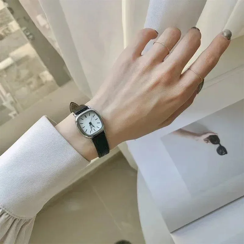 Women Couple Quartz Wristwatch