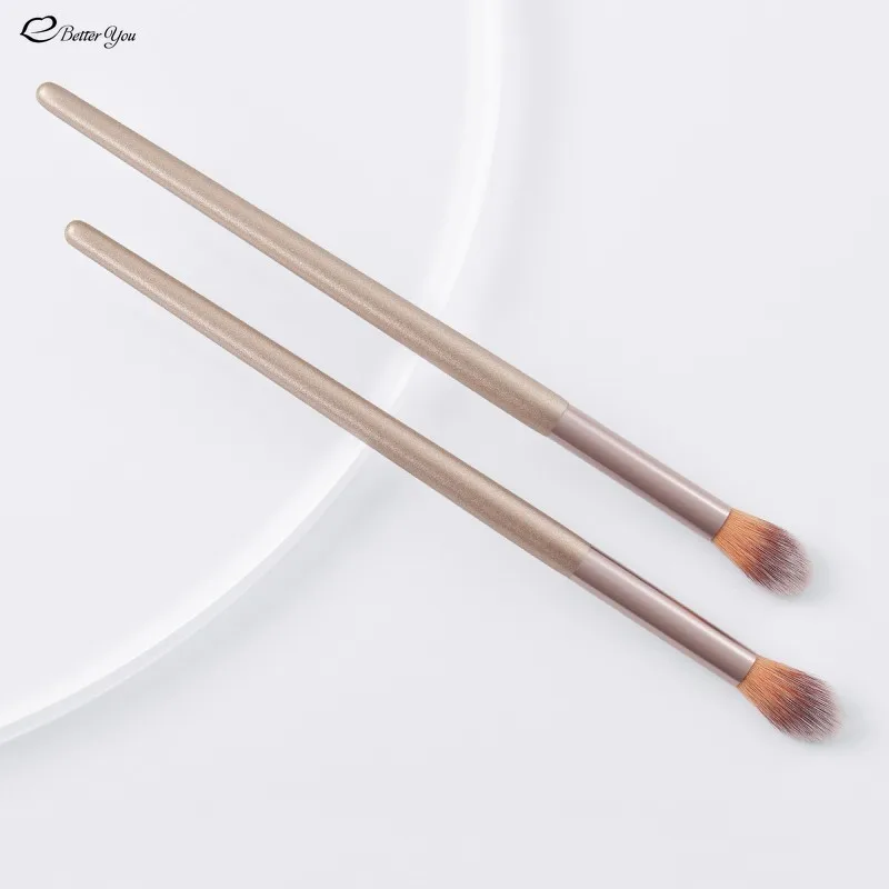 2-Piece Nose Shadow & Highlighting Brushes 2