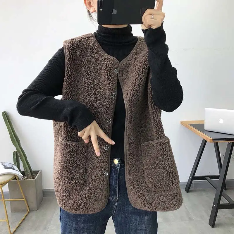 Fashion O-Neck Pockets Sleeveless Vests Coats Women\'s Clothing 2023 Autumn Winter Loose Commuter Tops All-match Jackets