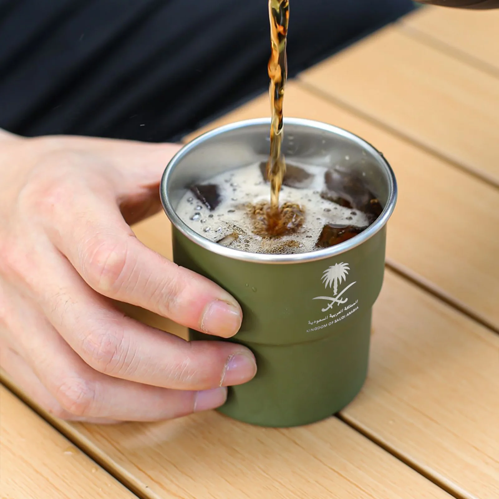 Saudi Arabien Wappen Edelstahl Bierbecher Mit Deckel Für Camping_voghion.com