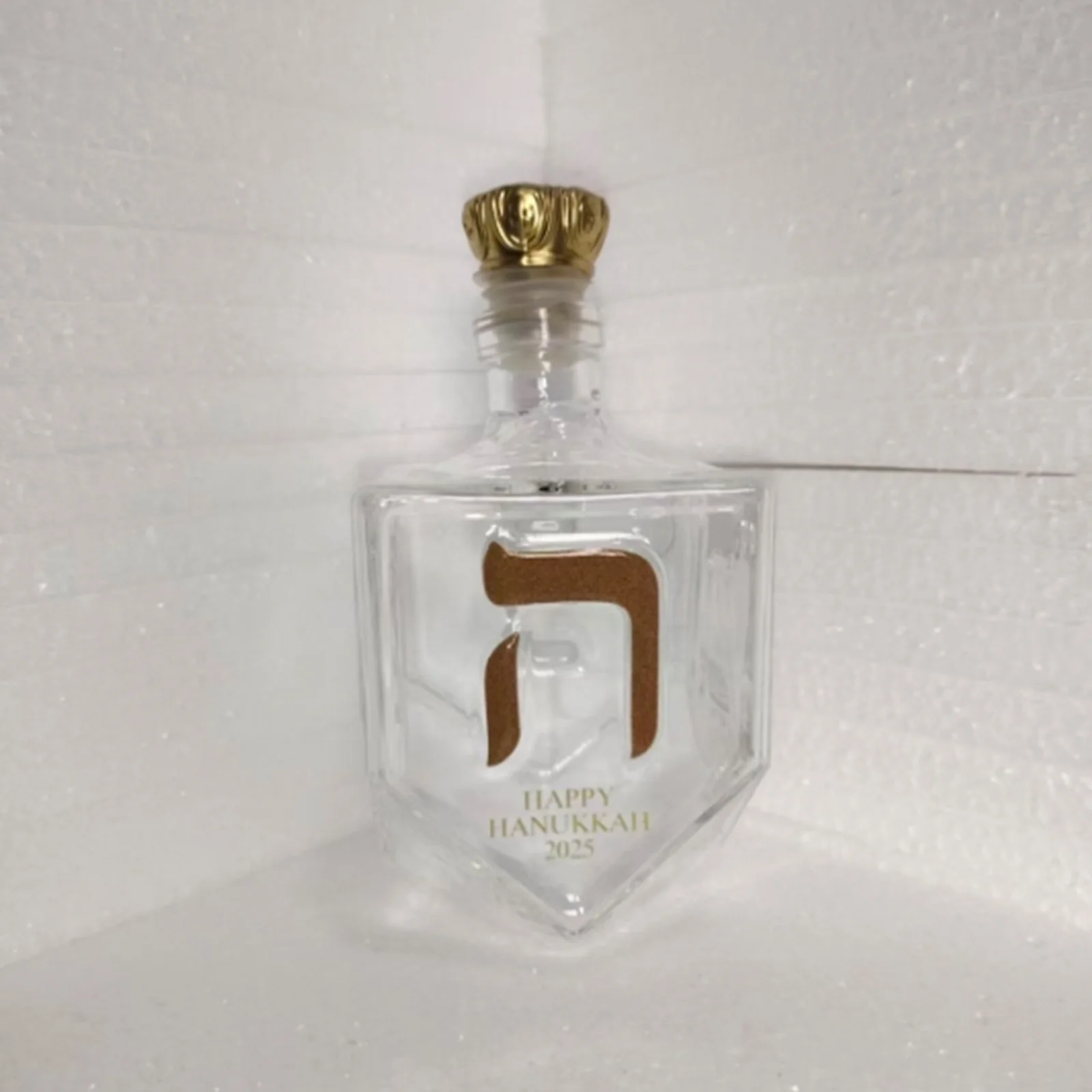 Hanukkah Novel Whiskey Bottles W/ Golden Hebrew Letters Crown Cap Twisted Whiskey Decanter for Festival Home Bar Display