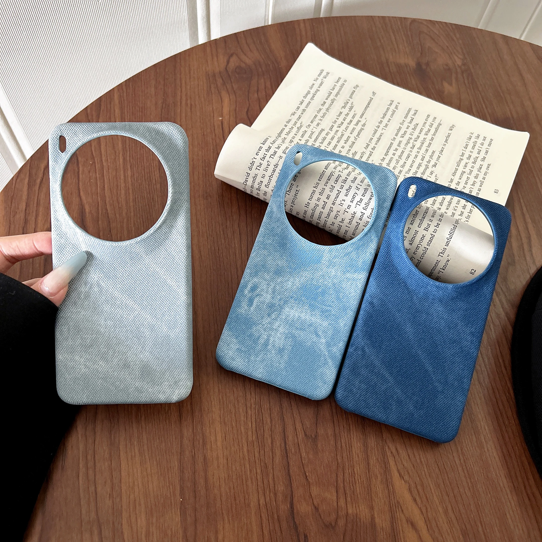 Enhanced Denim Jeans Phone Case with Frameless Cooling Design