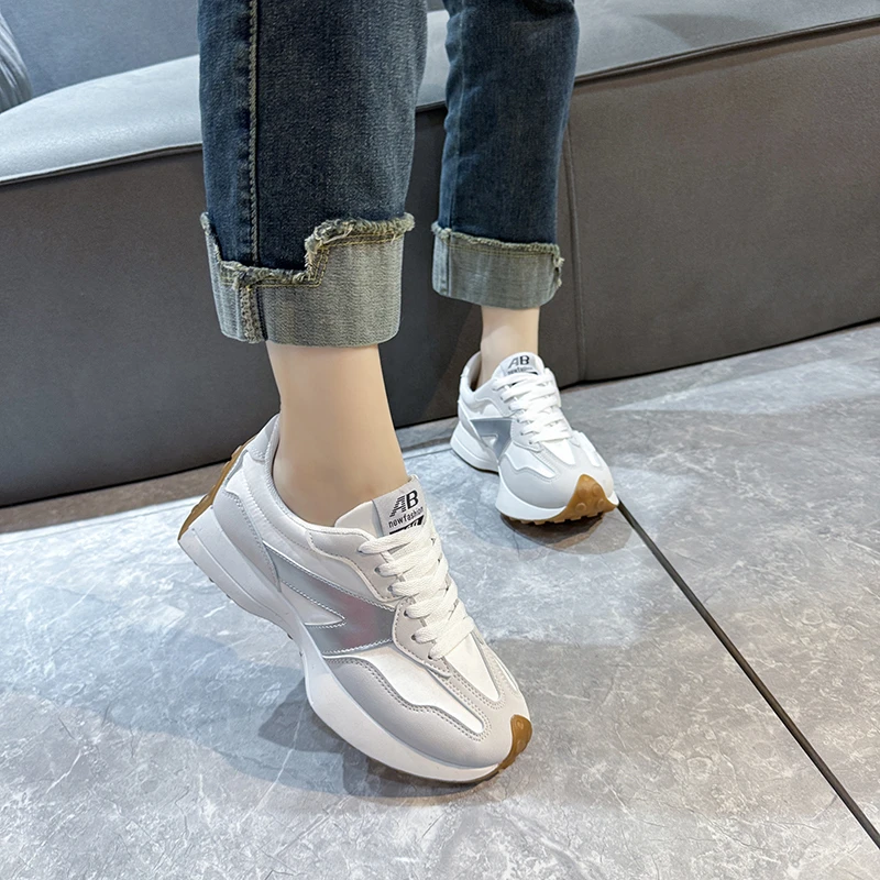 Women Sneakers 2024 New Summer Causal Shoes for Woman Fashion Breathable Lace Up Sneakers Platform Walking Designer Sneakers