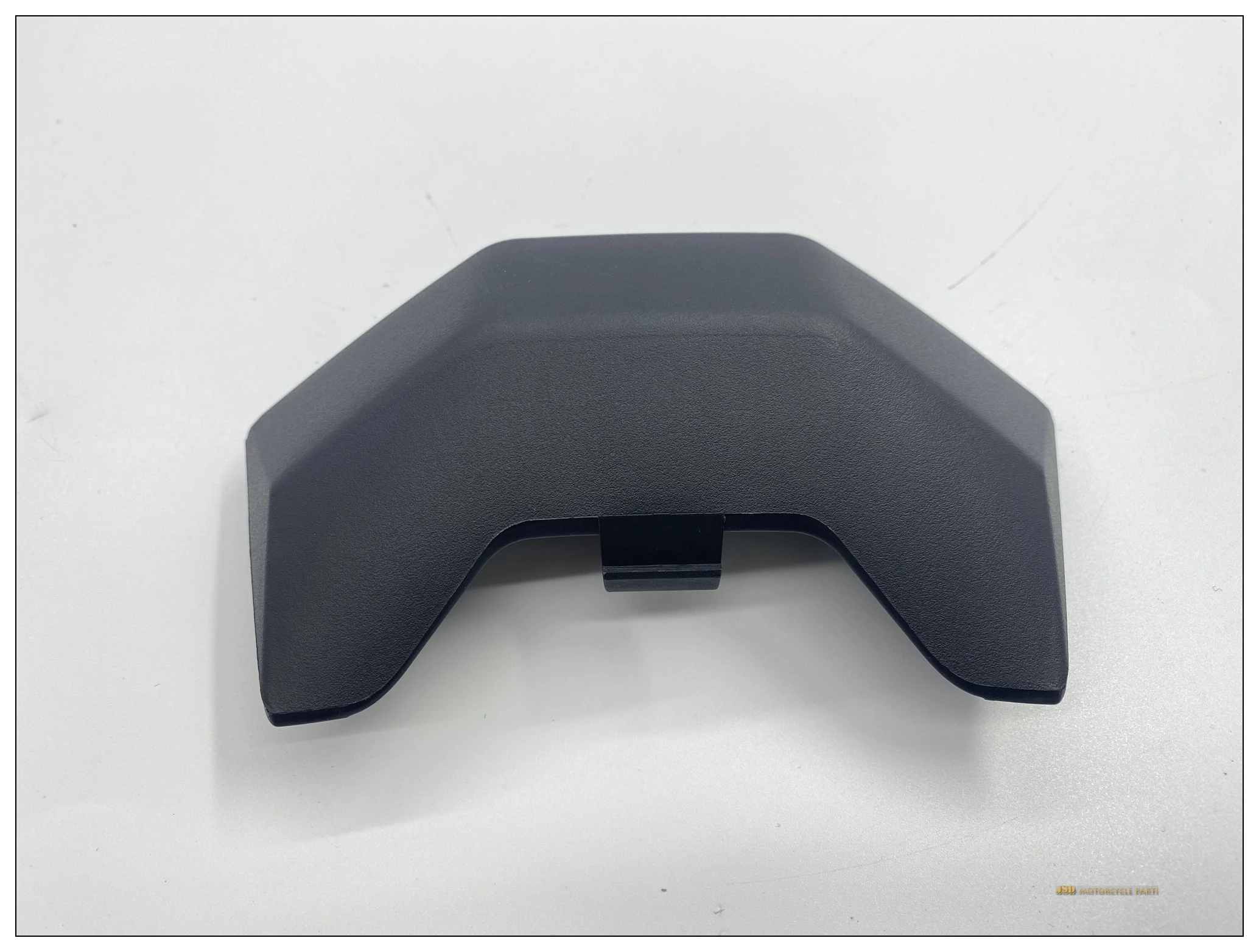 Suitable for Honda Jinyi 1800 F6B engine side panel protective cover/cover from to