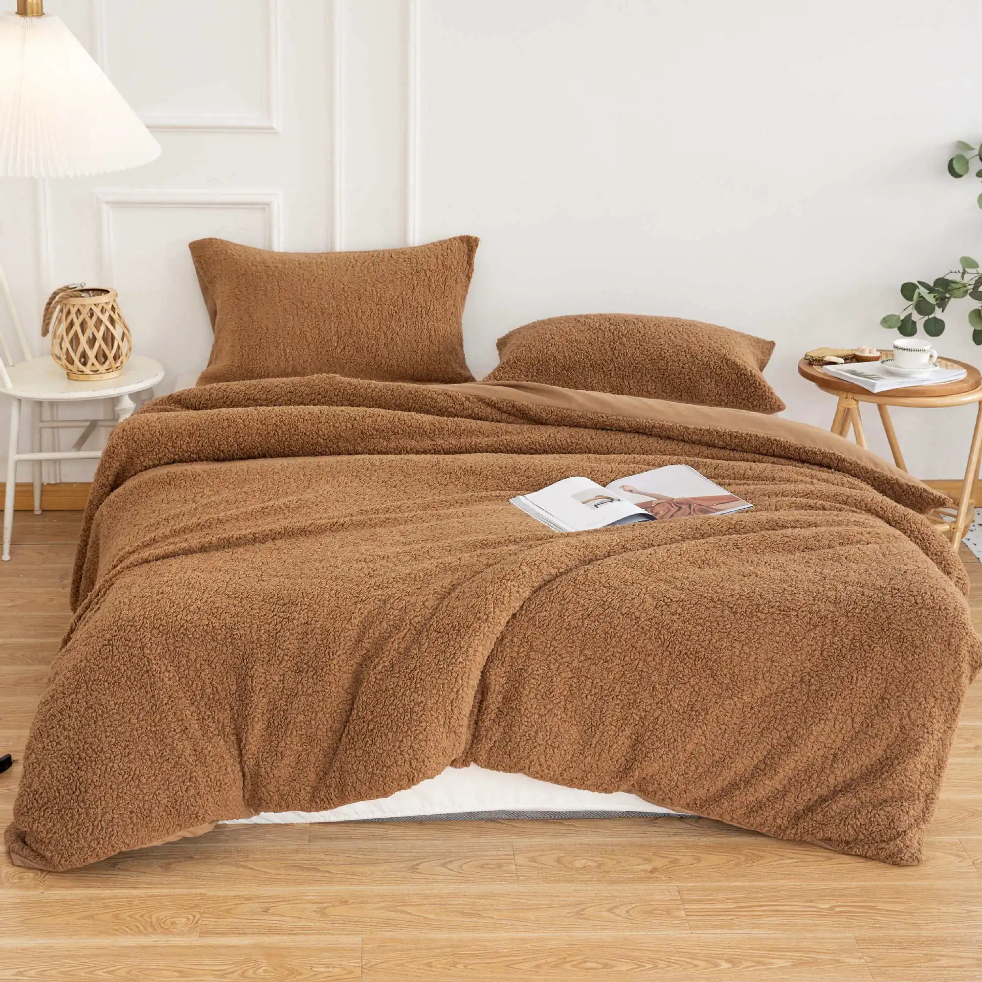 

New Design Solid Plush Bedding Set Pillowcase Duvet Cover Winter Warm Bed Clothes Queen King Size Plush Bed Covers