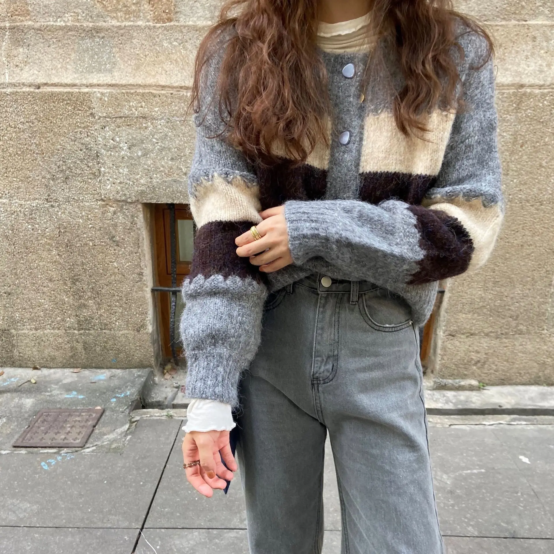 

Korean Color Contrast Thickened Cardigan Women Autumn and Winter Long Sleeved Round Neck Commuting Versatile Knit Jacket