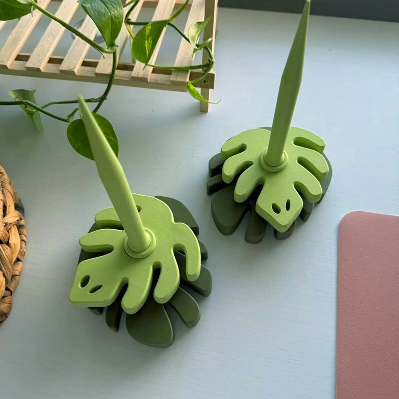 Spin Yarn Holder For Crocheting 3D Printed Yarn Holder Stand Accessories For Spool Knitting Sewing Crafts Arts Adults Beginners