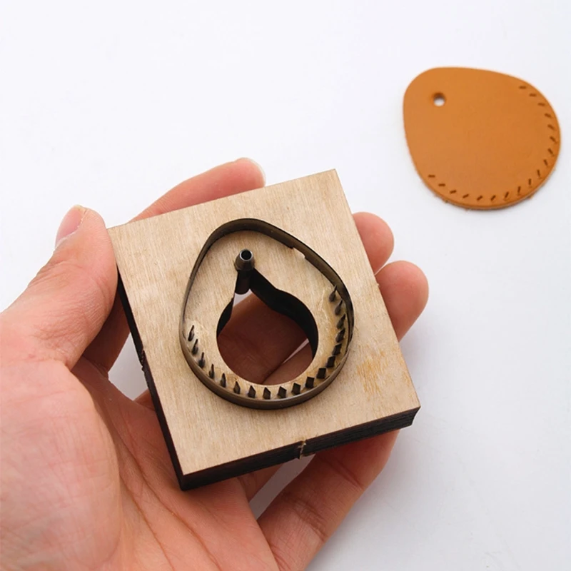 RFID 열쇠 고리 가죽 태그 가죽 템플릿, 나무 펀칭 다이 커팅 금형, 눈물 방울 키체인 홀더, 가죽 금형 공예