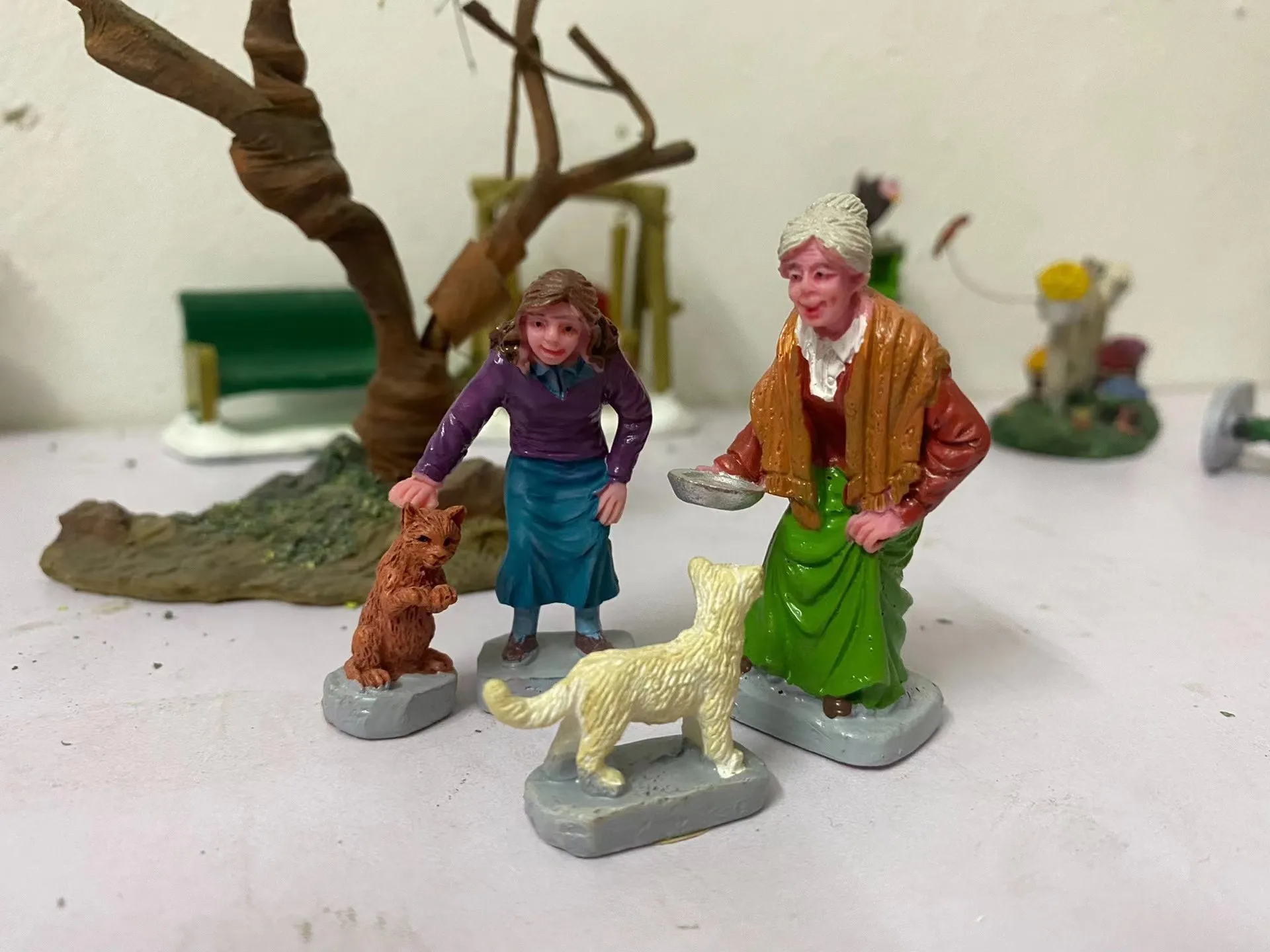 

resin figure mental psychological sand table game box court therapy grandma and girl with dog puppy