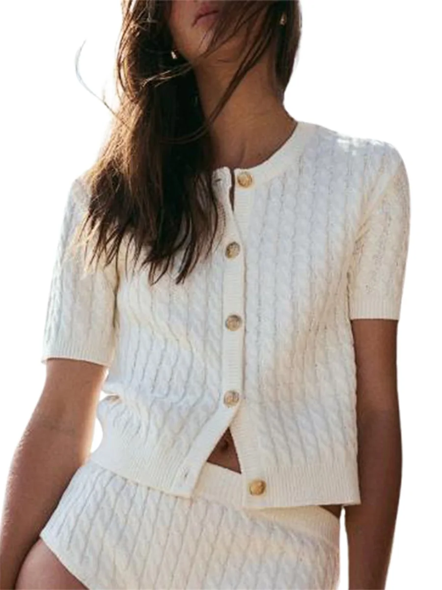 Ladies Chunky Knit Sweater with V-Neckline and Long Sleeves Solid Color Button-up Cardigan for Fall and Winter Fashion