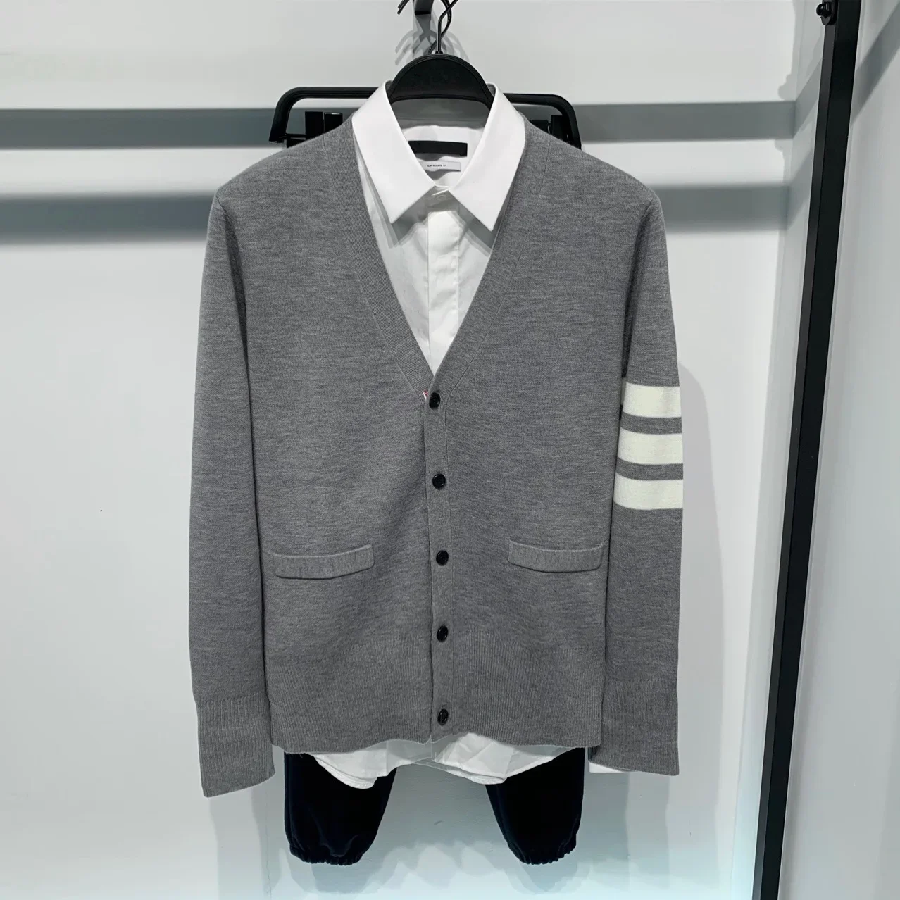 NewTB 영국 프레피 스타일 니트 울 가디건, 탑 스웨터, 오토바이 라이더 조끼, 트렌디한 가을 겨울, BWEAA3C06