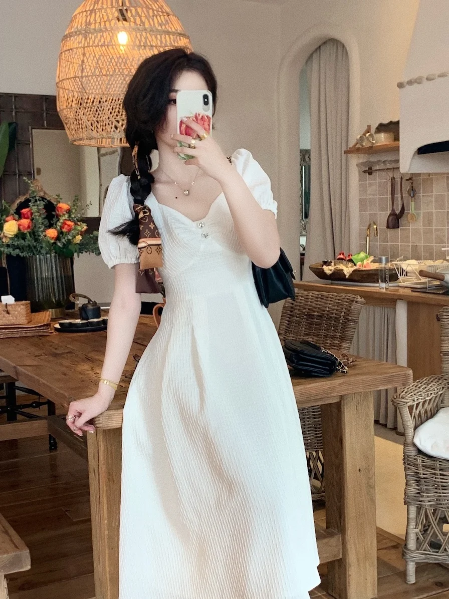 

A summer long and short four color dress called women's wear'