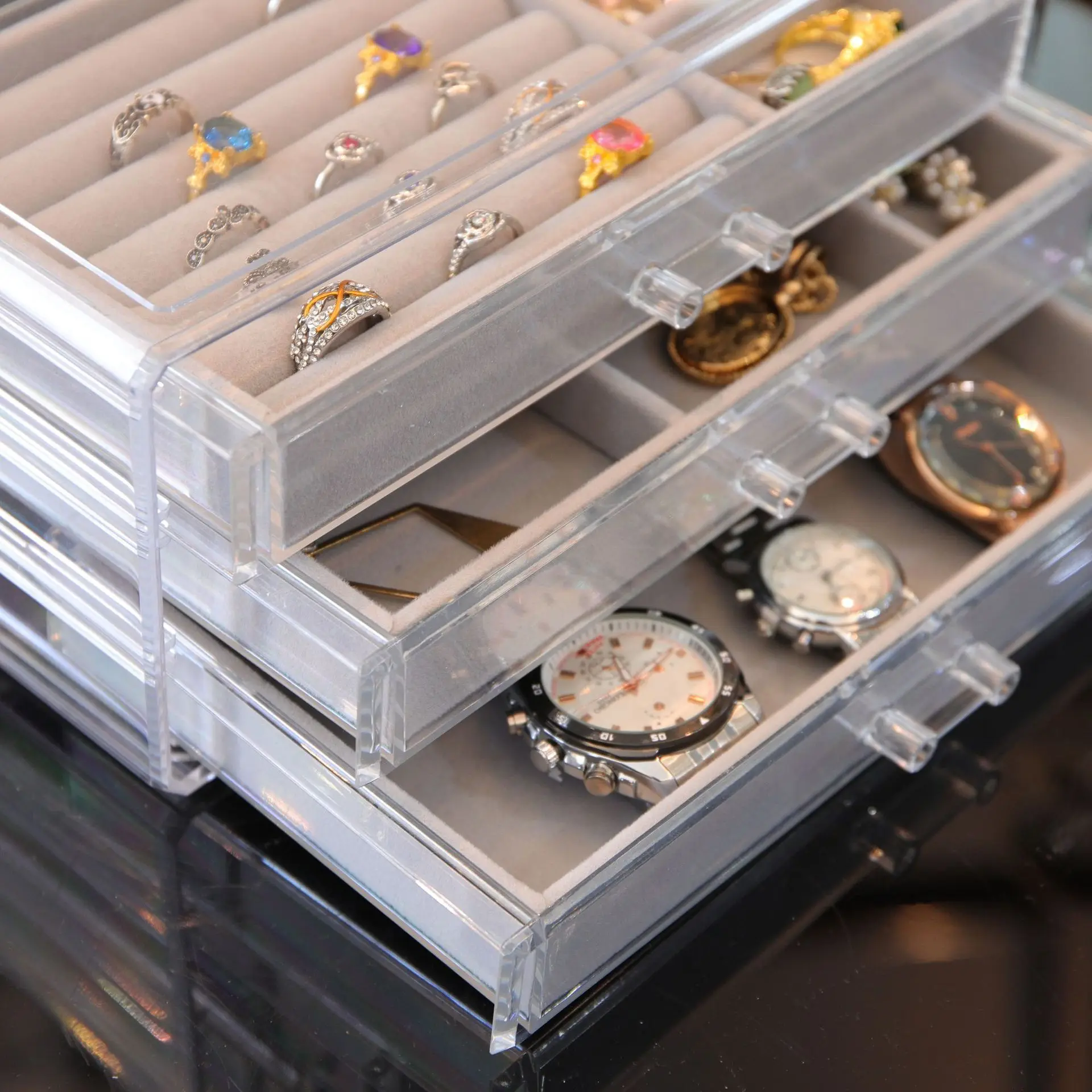 Acrylic Clear Jewelry Organizer Storage Box 4 Velvet Drawers & 2 Slide Outs