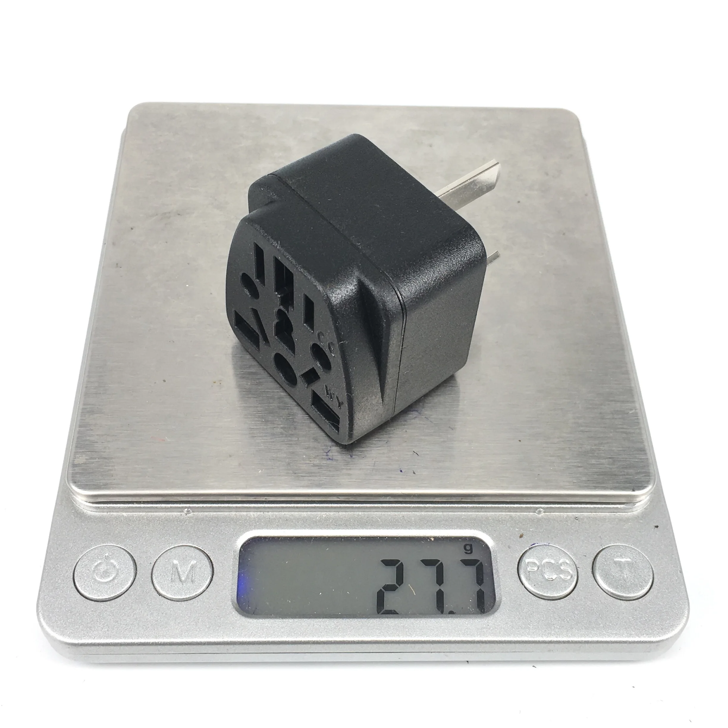 Adattatore Universale Internazionale Corrente Presa Elettrica Spina Da Viaggio Usb 4 1000x1000