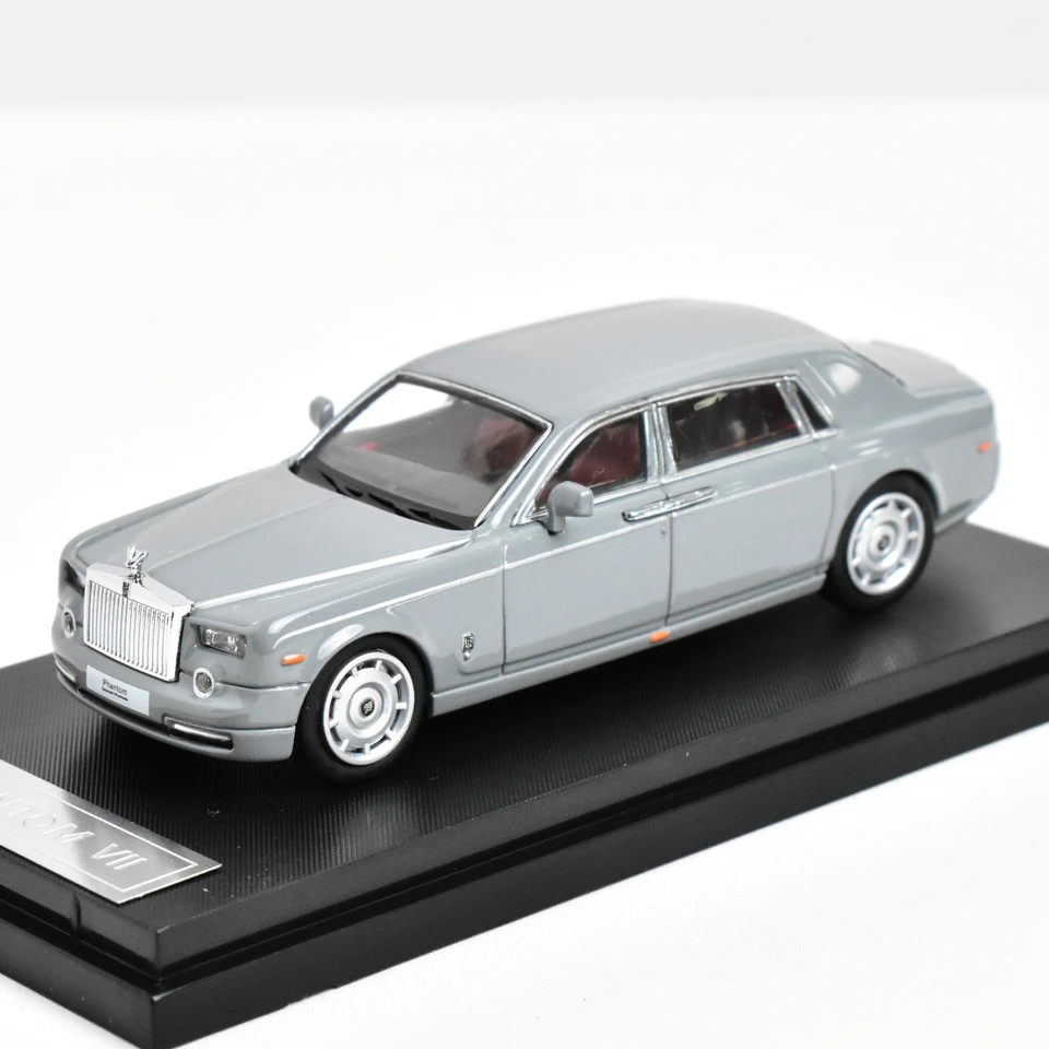 STREET WARRIOR 1:64 Rolls-Royce Phantom VII Diecast Model Car