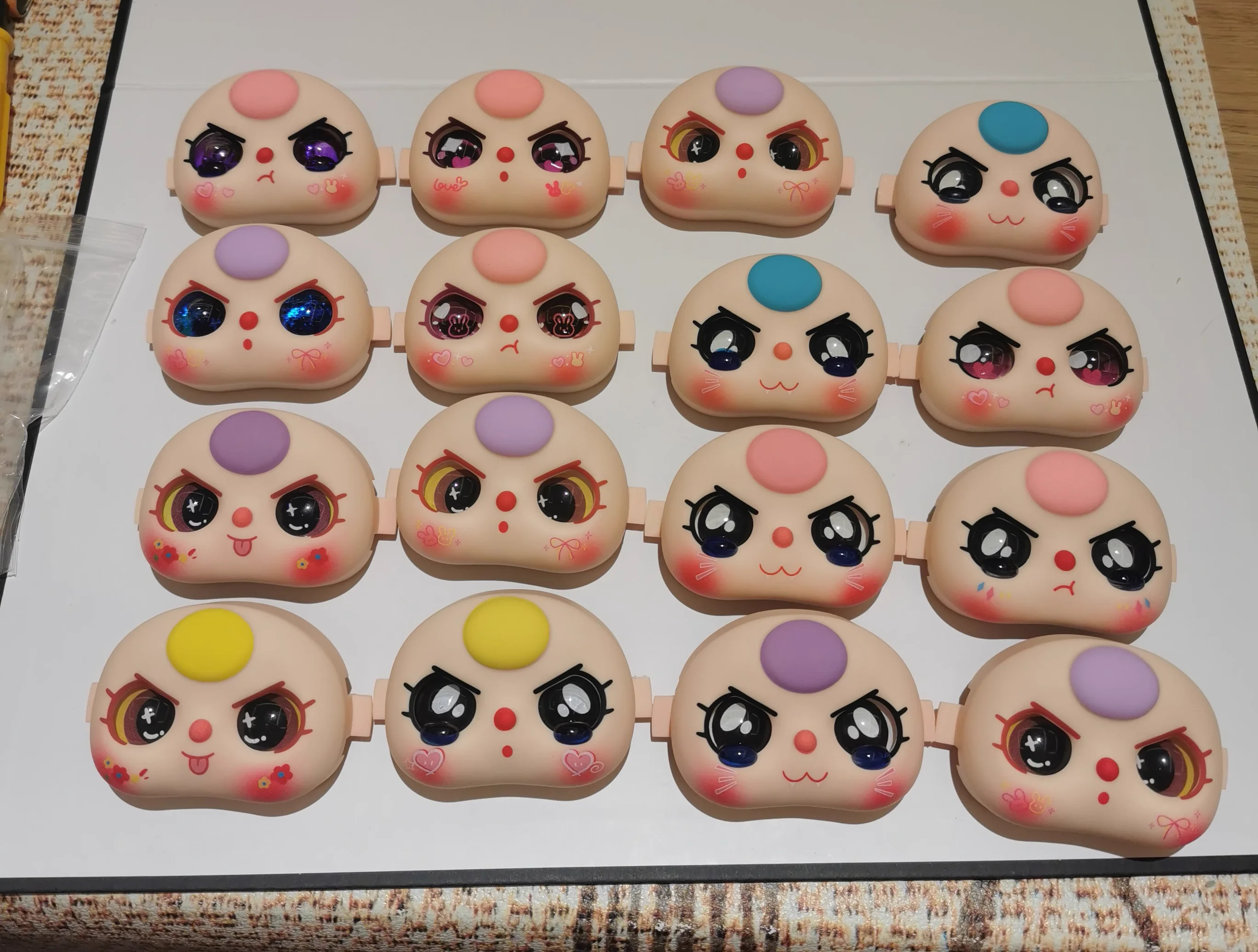 New Genuine Baby Three Older Series Flowing Sand Eyes Glass