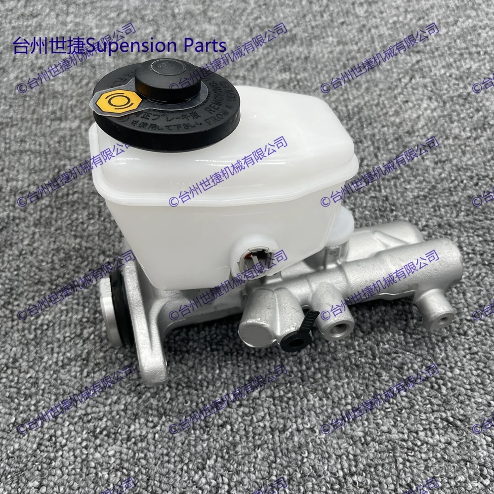 Brake Master Cylinder for Toyota 4RUNNER HILUX VII 2.7 3.0 3.4 1995-2015 47201-3D360