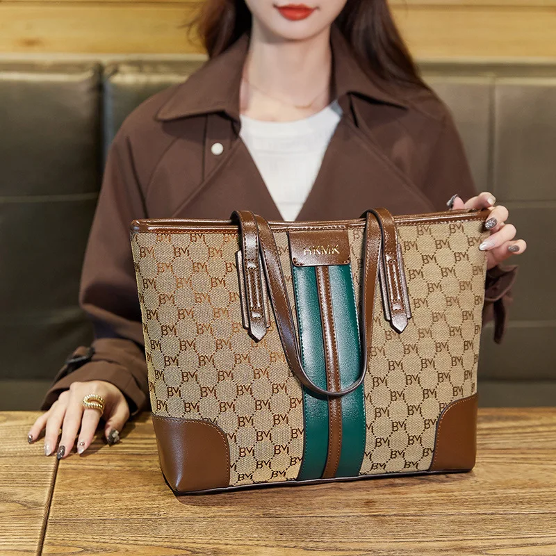 IVK Luxury Women's Shoulder Bags Designer Crossbody Shoulder Purses Handbag  Women Clutch Travel tote Bag - AliExpress