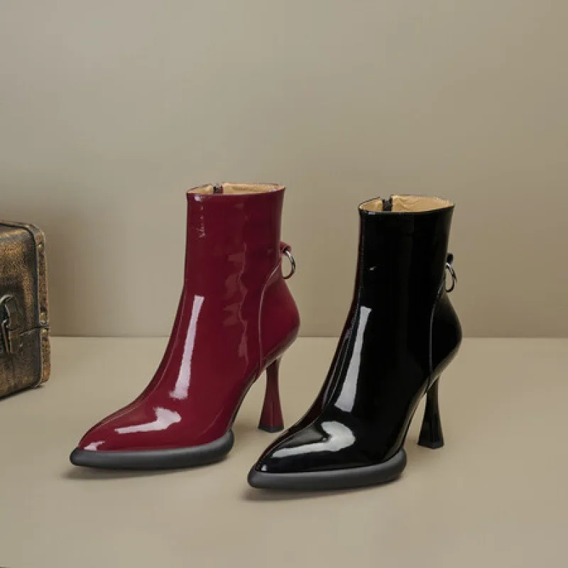 

2023Autumn/Winter New Women's Shoes Small and Fashionable Women's Boots Light Luxury Fashion French Retro Commuter Leather Boots