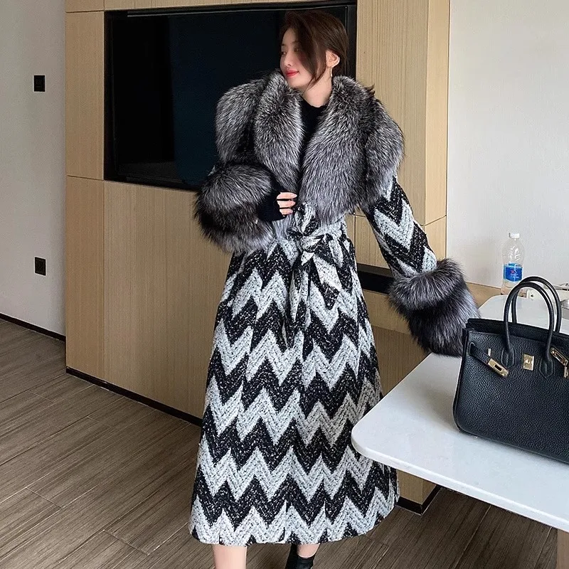 Winter super fluffy warm real fox fur collar down jacket