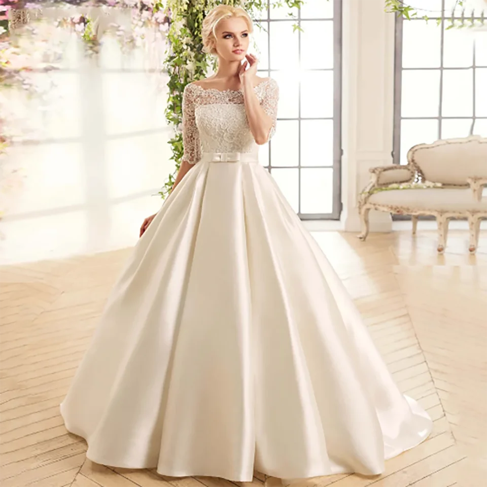 Elegante Spitzenapplikationen O-Ausschnitt Gürtel Weicher Satin A-Linie Brautkleider 2026 Knöpfe mit Schleppe Tüll Brautkleid für Damen – Detail 4