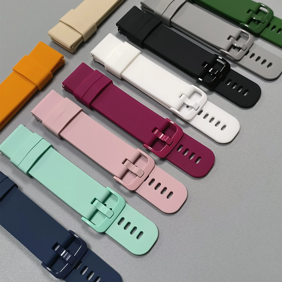 Versatile Silicone Watch Band - 20mm/22mm Adjustable Strap