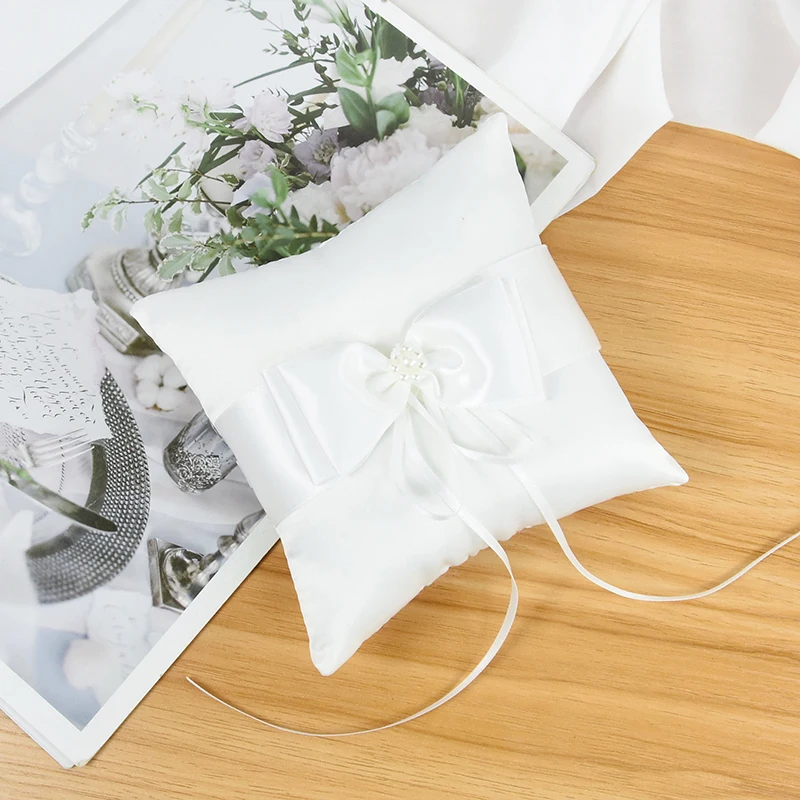 Bow Pearl Ring Pillow 5