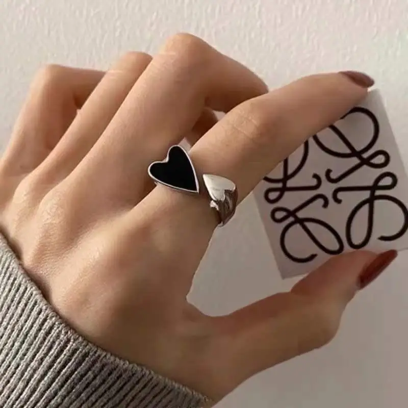 

INS Black Love Ring Women's New Fashion Light Luxury Opening Y2K Accessories Hip Hop Retro Punk Girls' Party Jewelry Gift