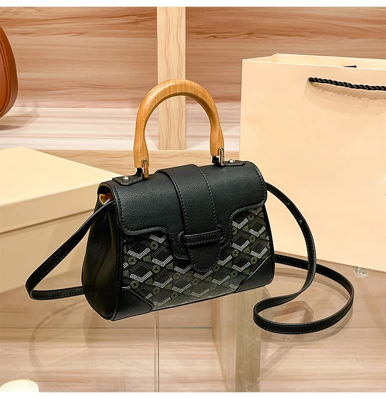 حقائب فاخرة ورجعية مصممة مع تصميم طباعة كلاسيكي لل...