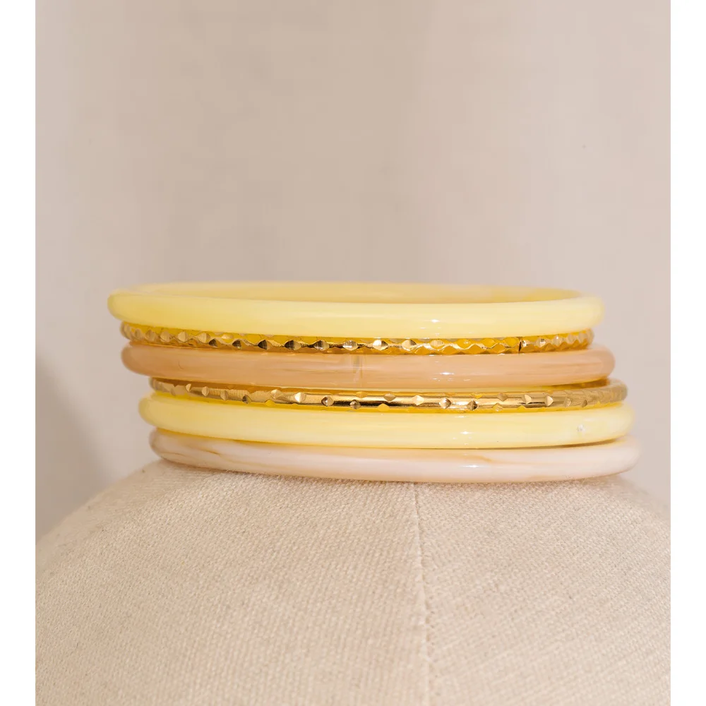 Yhpup Resin Stacking Bracelet