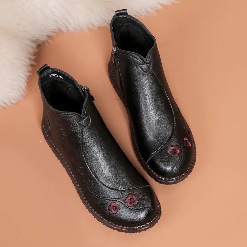 Winter Fashion Genuine Leather Women Ankle Boots Female Thick Plush Warm Snow Boots Female Casual Lightweight Cotton Boots