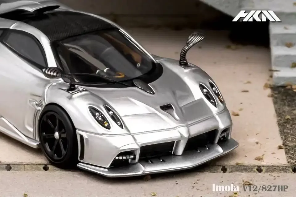 

New HKM 1:64 Pagani V12 Silver/Carbon Fiber limited999 Diecast Model Car