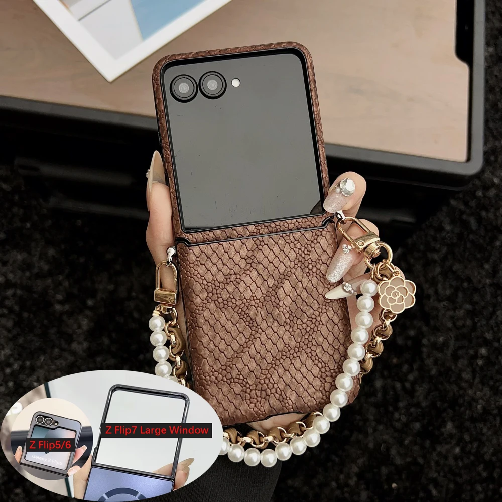 Luxurious Snake Texture Leather Phone Case for Samsung Galaxy Z Flip 7 6 5 4 Zflip7 Pearl Flower Bracelet Strap Back Cover Funda