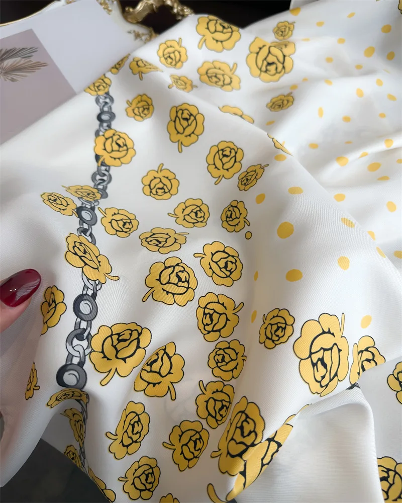 Retro Rosenmuster Quadratischer Schal Damen Seidenschals Bandanas Luxus Strandtuch Wickeltücher Eleganter Hijab Halstuch Hohe Qualität – Detail 8