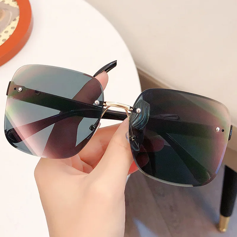 

New Fashion Woman Eyewear Luxury Brand Sunglasses Ladies Vintage Oversized Glasses Oval Designer Sun Glasses UV400 Oculos De Sol