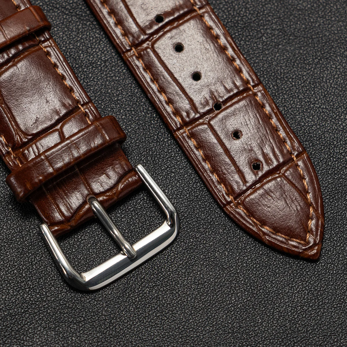 Premium Leather Strap for Garmin Smartwatch - Quick Fit Bracelet