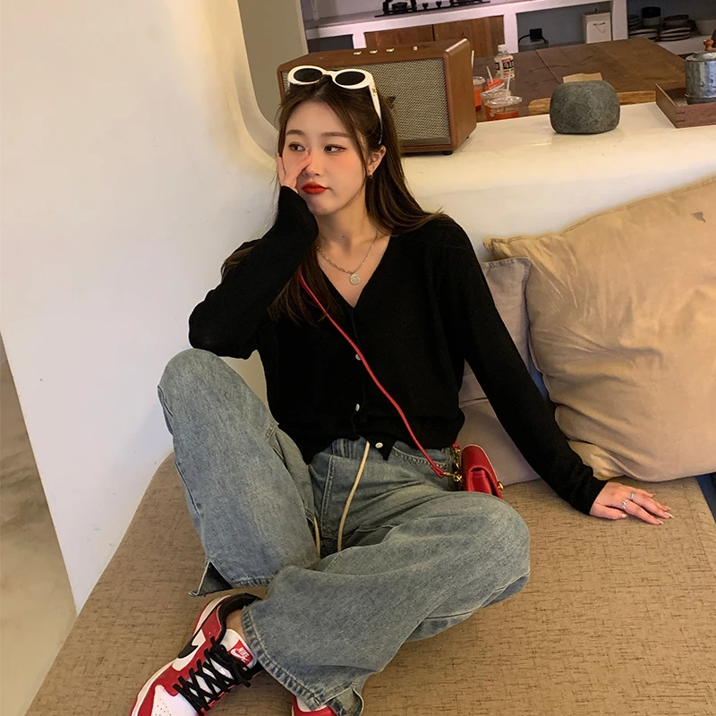 Women Clothing Sunscreen Knitted Sweater Women Cardigans New Long Sleeve V-Neck Knit Sweater Cardigan Women Tops Sweaters Q3594 4