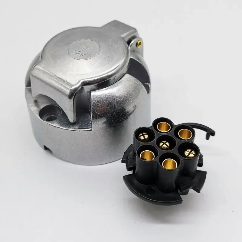 7-Pin Connector Trailer Socket Aluminium Alloy Towing 12V Round Adapter for Truck Socket Car Accessories trailer socket,trailer plug socket
