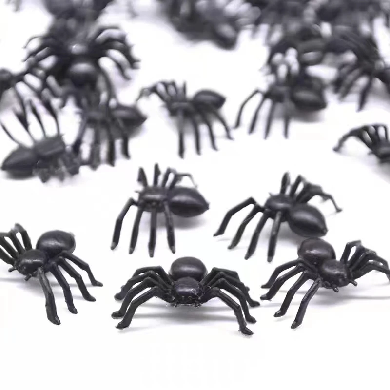 

50pcs Mini Simulation Luminous Spider Funny Joke Halloween Decoration Plastic Fake Spider Kids Toys Whole Trick Realistic Props