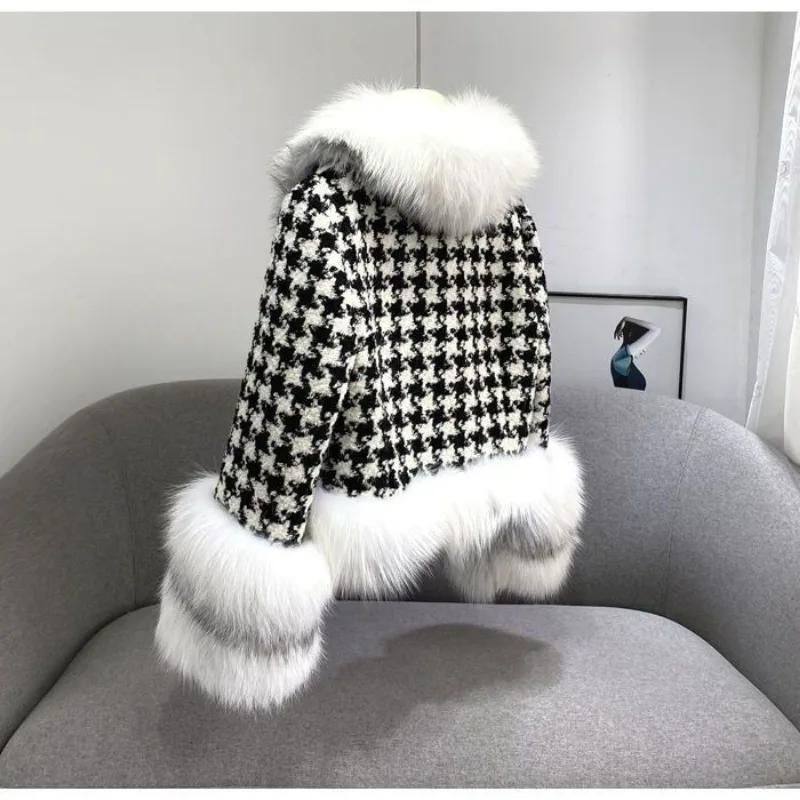 2023 Winter New Women Faux Fox Fur Coat Fashion Patchwork Slim Short Warm Outwear Female Temperament Casual All-match Outcoat