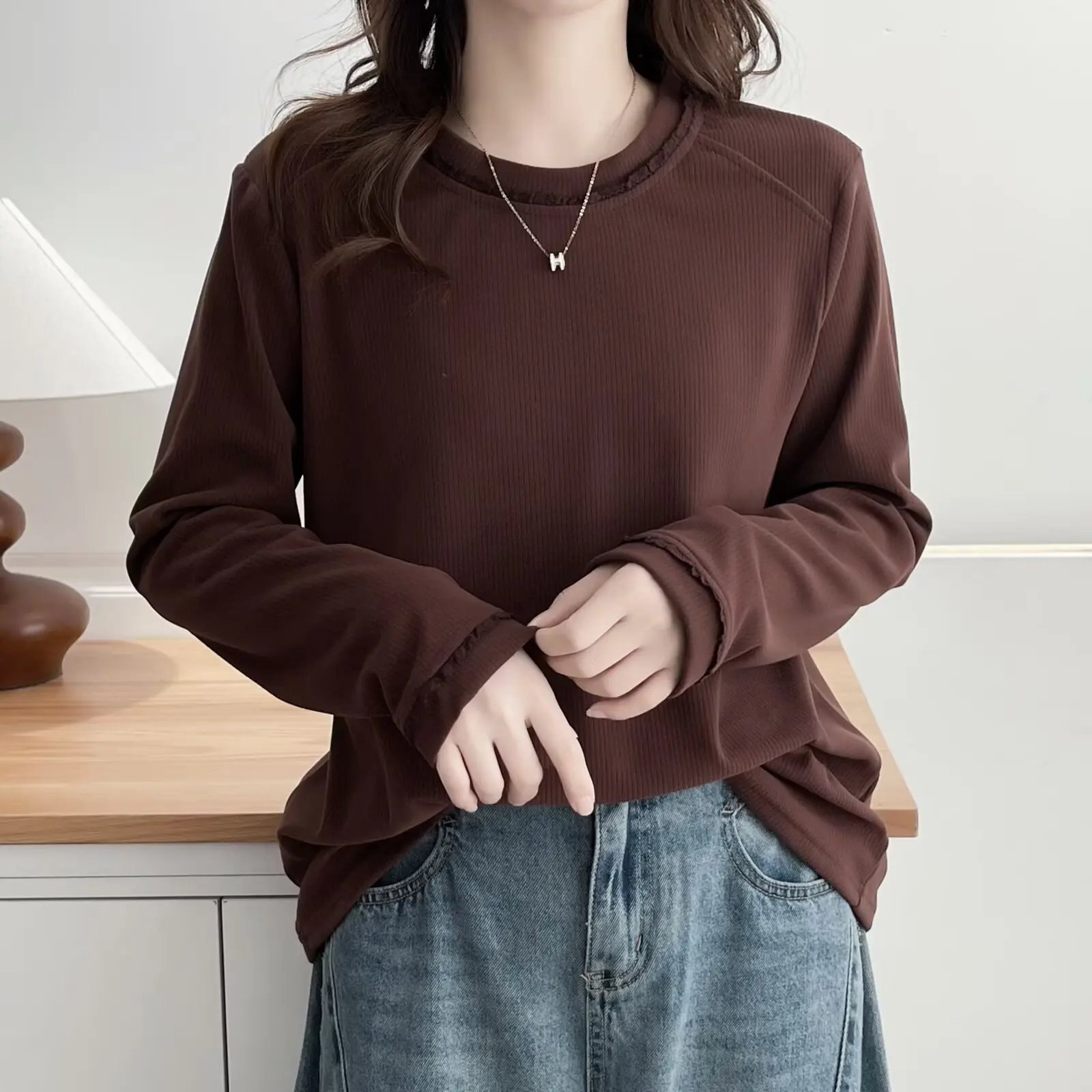 XXXXL Fashion Plus Size Women's T-Shirt Autumn And Winter New Design Style Lace Patchwork Long Sleeved Warm Tops 652