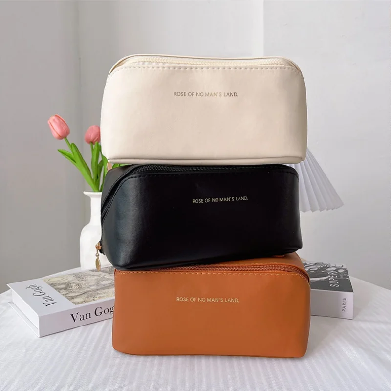 Large capacity portable makeup bag toiletry storage bag Travel zipper