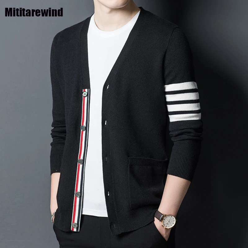

Men New Sweater Spring Autumn Outdoor Casual Sweater Coat V-neck Button Three-bar Cardigans with 3.9% Wool Trend Youth Knitwears