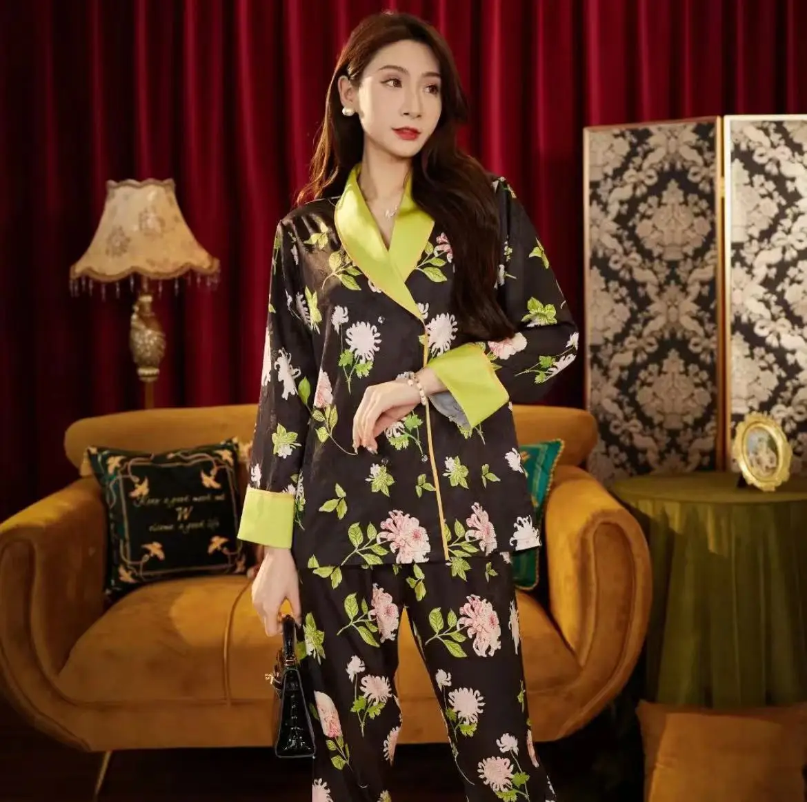 

Осенние свободные шелковые женские пижамные костюмы с длинным рукавом с принтом длинные брюки комплект из 2 предметов одежда для сна для женщин домашняя одежда Костюм Пижама