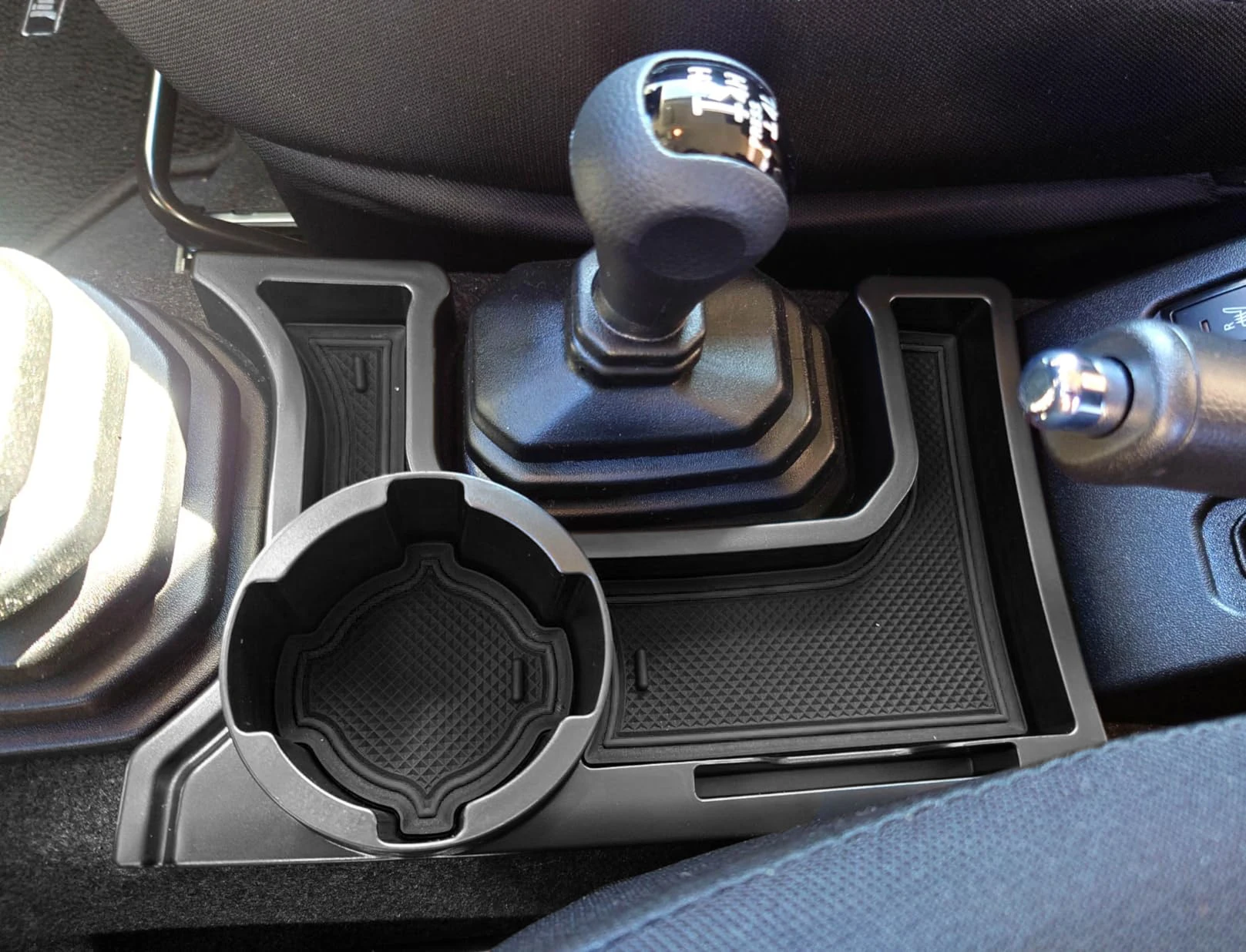 Suzuki Jimny Center Console Organizer
Suzuki Jimny Center Console Organizer