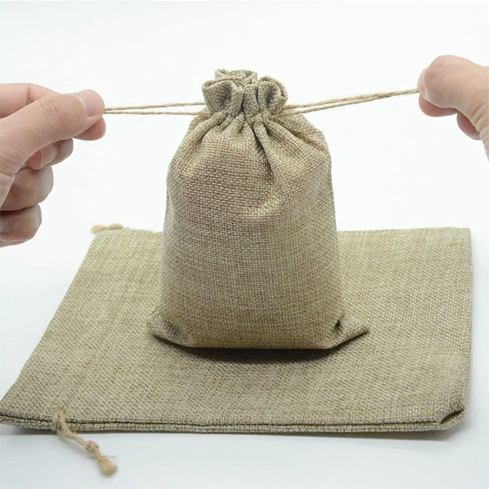 Burlap Bags with Drawstring Gift Bags Jewelry Pouches Sacks for Wedding Party and DIY Craft