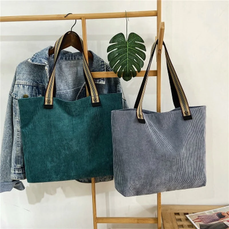 

Autumn and Winter Literature and Art Fashion Shoulder Bag Women's Korean Edition Corduroy Bag Retro Simple Style Book Bag
